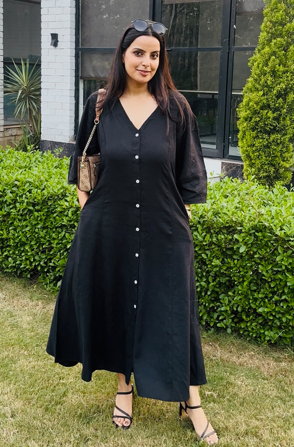 Sara Linen Dress : Black