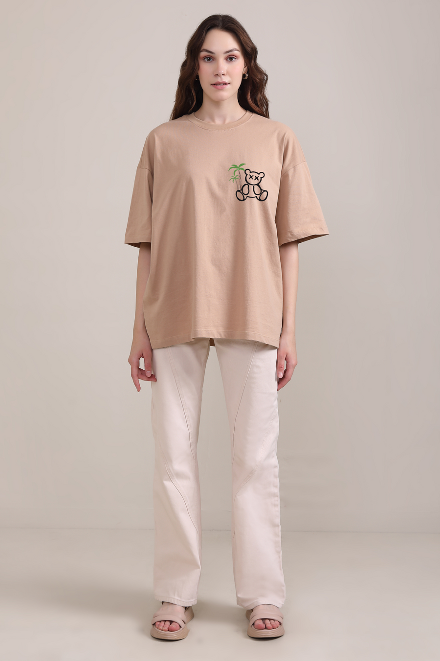 Invincible Bear- Oversized t-shirt