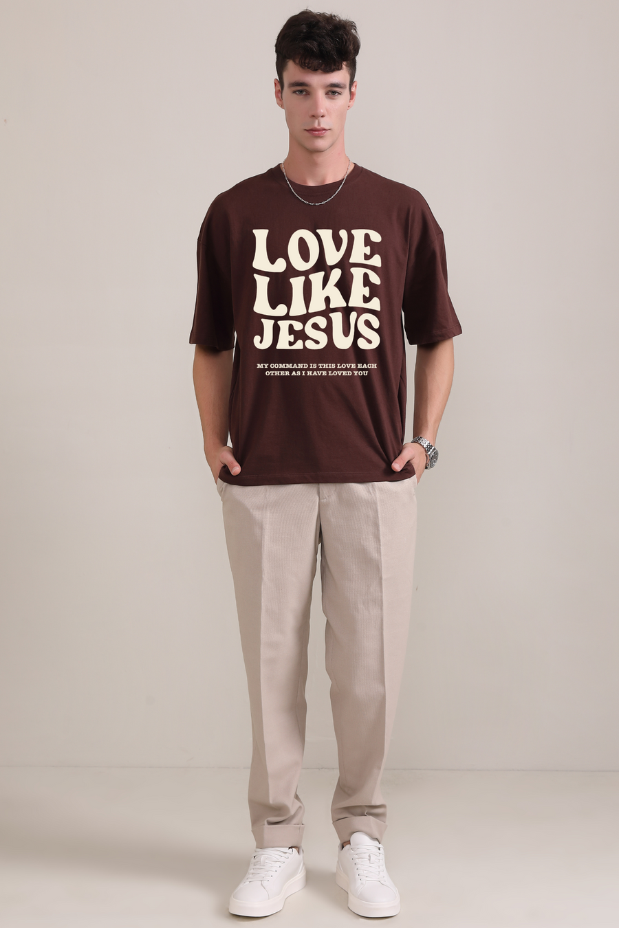 Love like Jesus- Oversized t-shirt