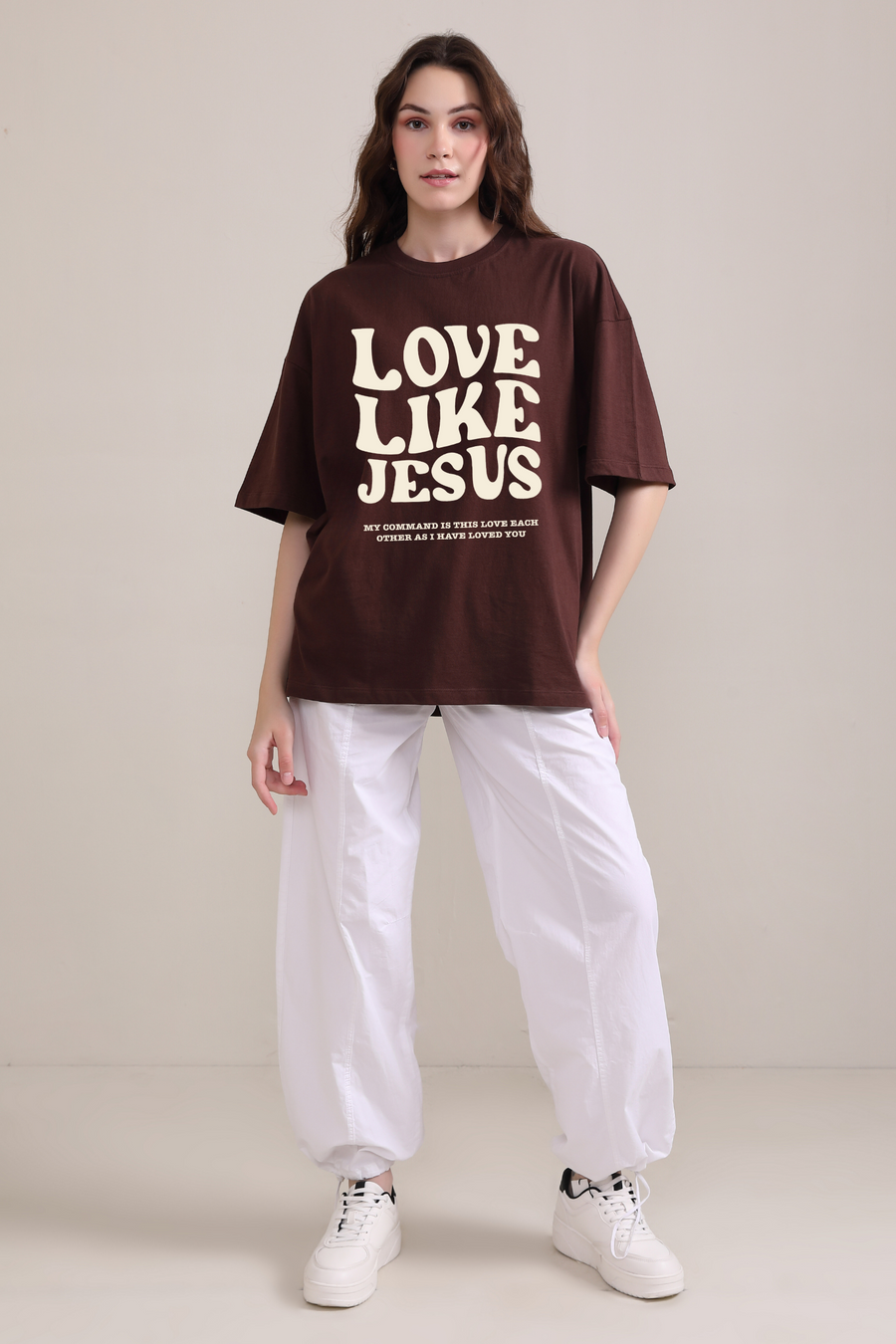 Love like Jesus- Oversized t-shirt