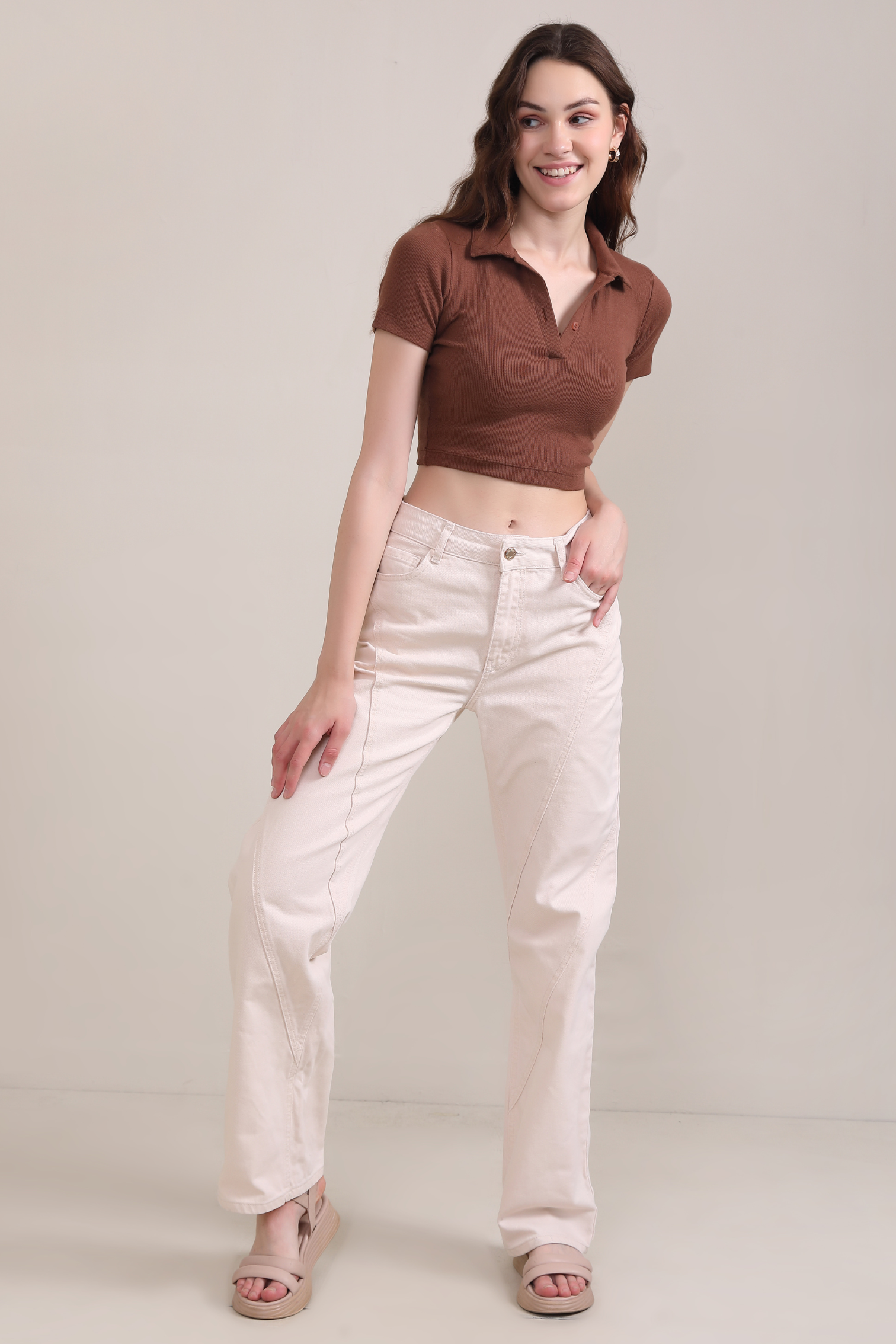 Ribbed Crop Polo T-Shirt- Brown