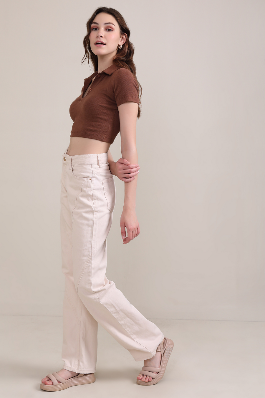 Ribbed Crop Polo T-Shirt- Brown