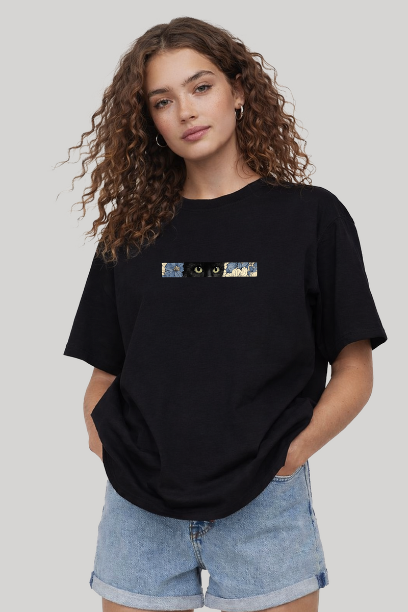 Blossom Cat - Oversized T-shirt