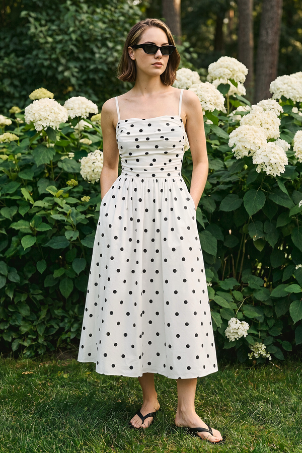 Emely Pocket Dress : White Polka Dot