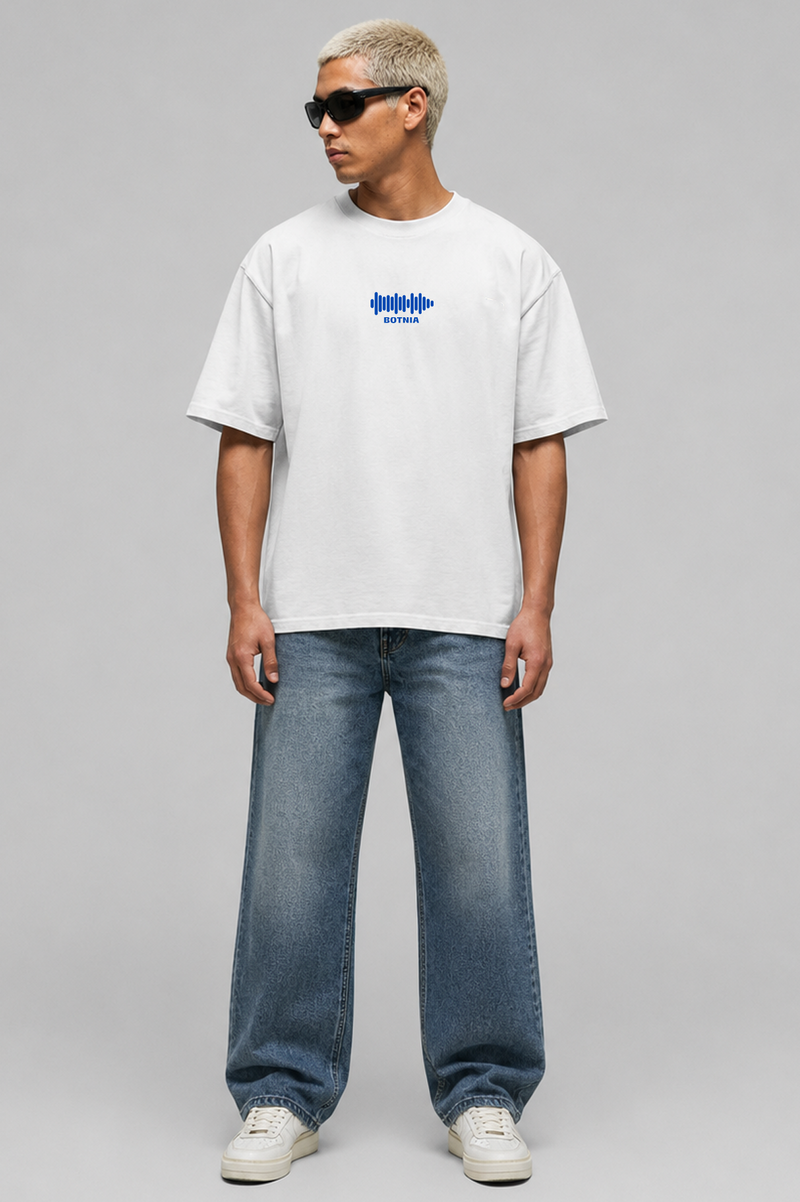 Music is my only drug - Oversized T-Shirt