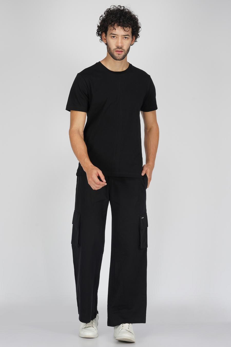 Bold Black Cargo pants Botnia