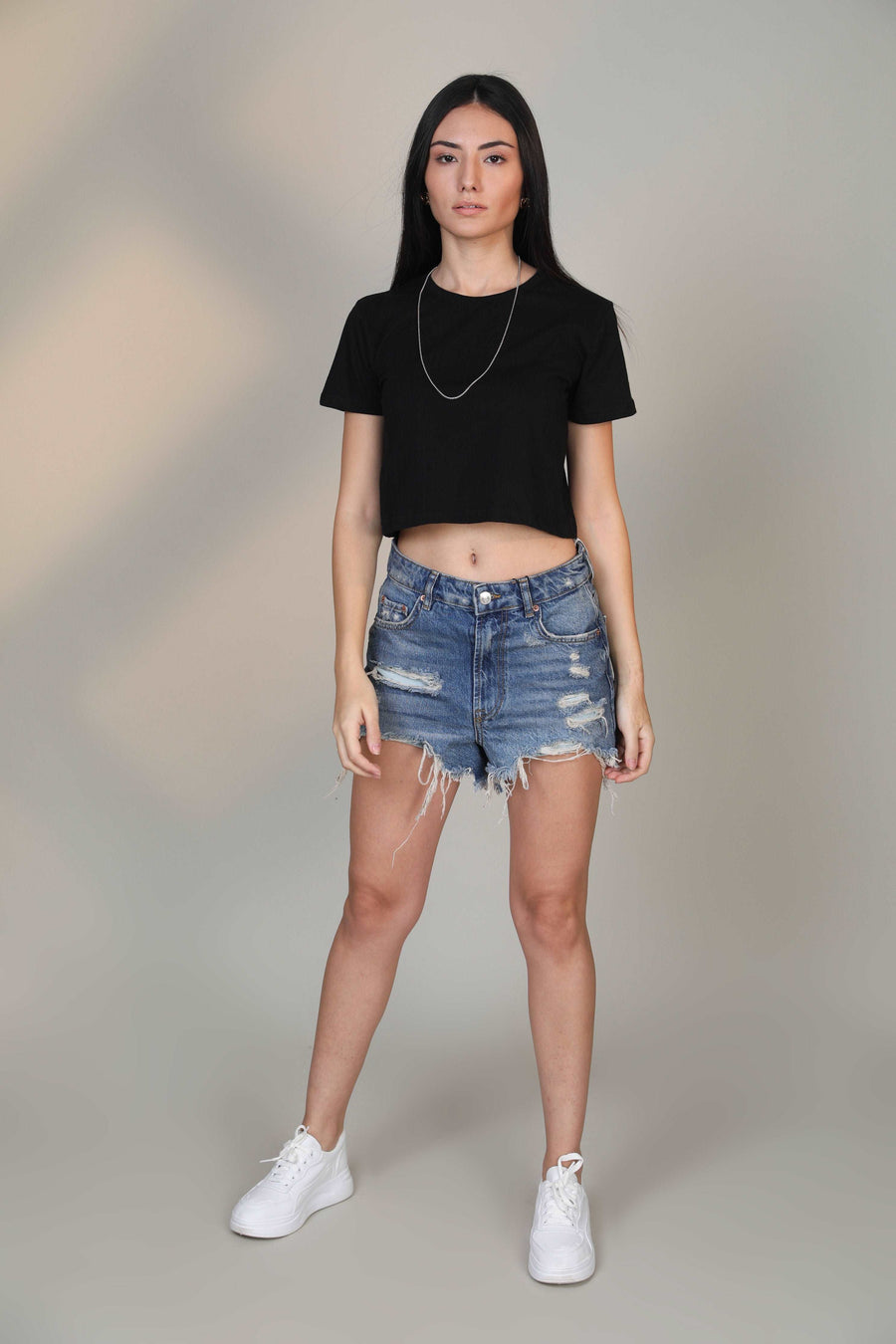 Crop Top- Black - Botnia