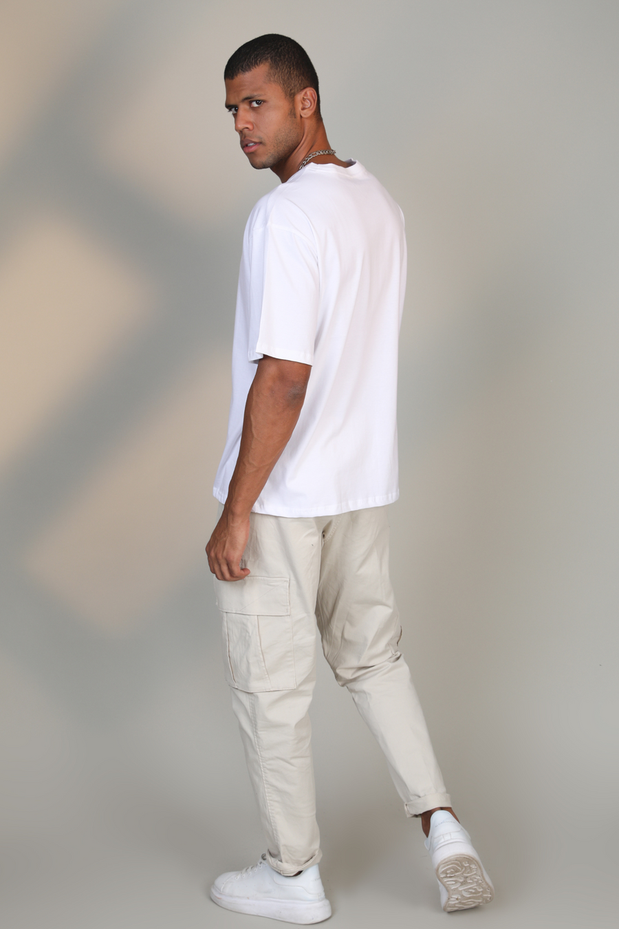 White- Oversized t-shirt – Botnia